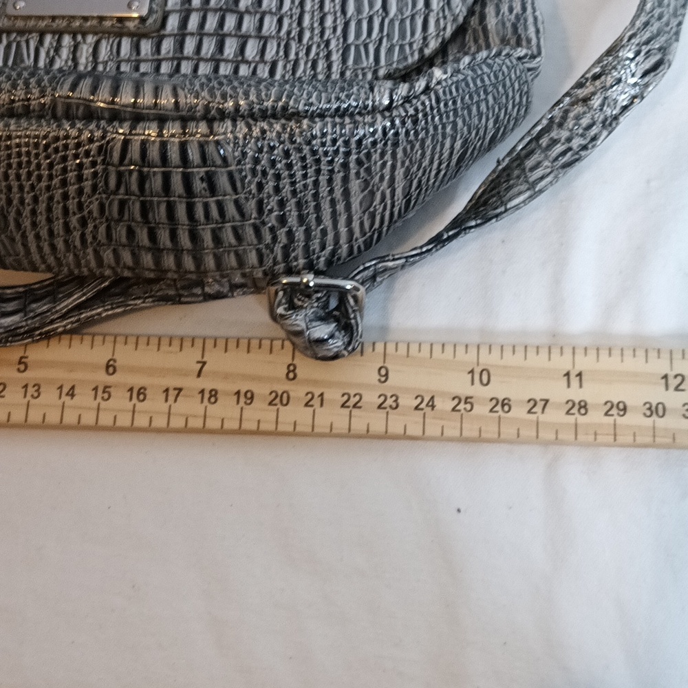 Unlisted silver purse lots of compartments - Picture 8 of 10